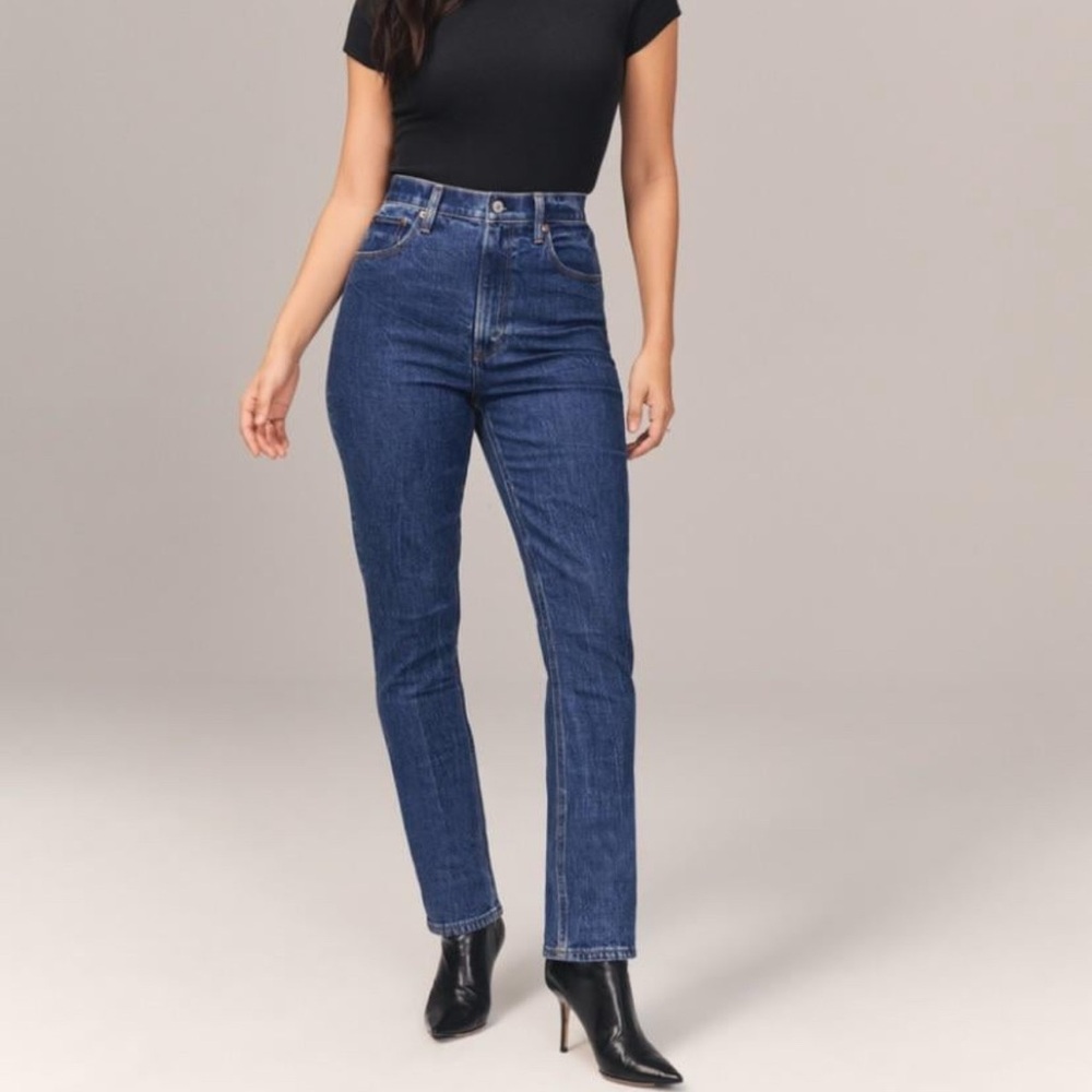 Abercrombie & Fitch The 90s Slim Straight Ultra High Rise Curve Love